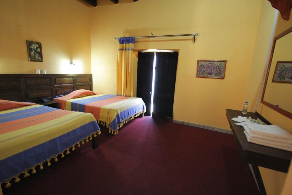 Hotel Plaza Santo Domingo San Cristóbal de Las Casas 객실 사진